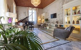 Hotel Embassy